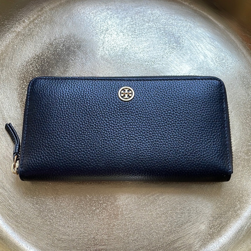 Tory Burch wallet